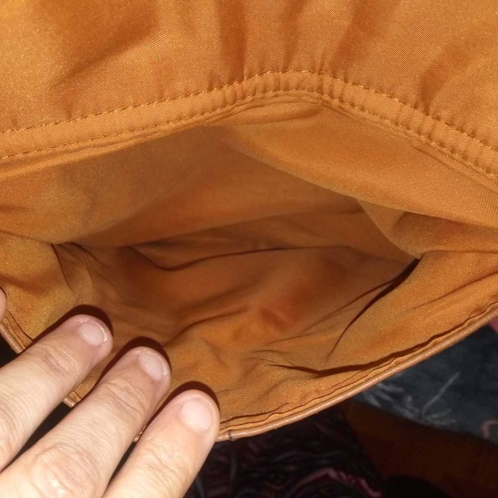 Relic Handbag - Picture 3 of 5